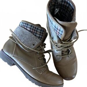 8.5 - Women's - Rock & Candy - Stylish Brown Lace-Up Ankle Boots